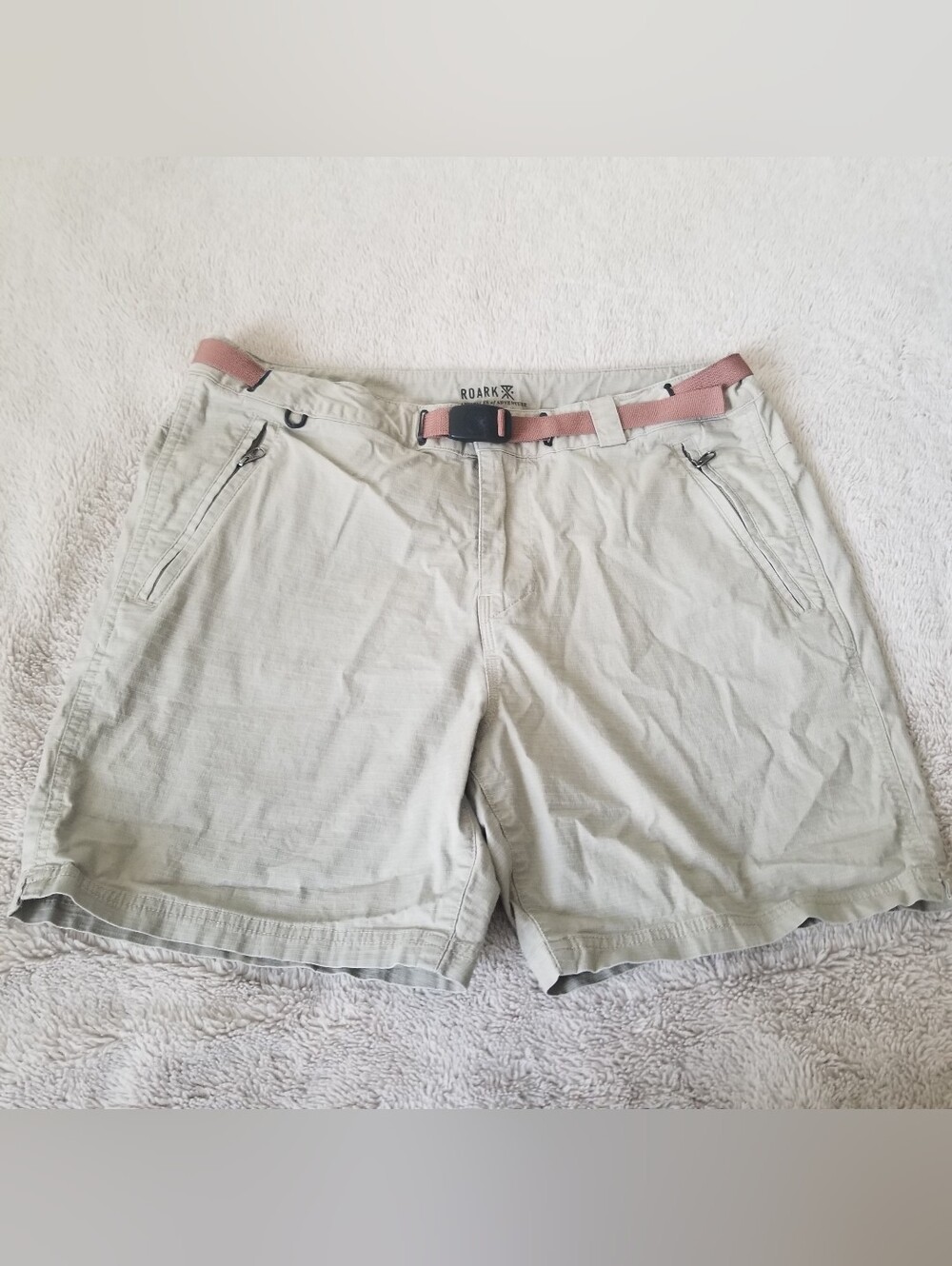 Roark Women's Shorts size 33